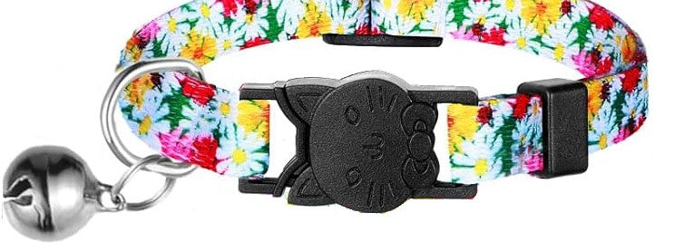 Summer Cat collar - Green with red,white flowers